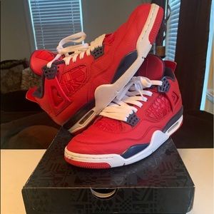 Jordan 4 fiba
